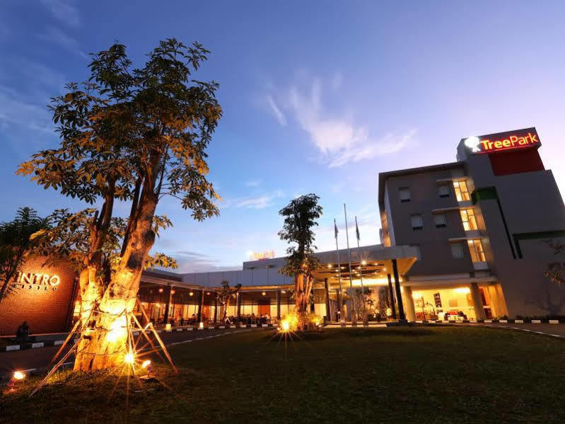 Treepark Banjarmasin Hotel Banjarmasin  Exterior photo